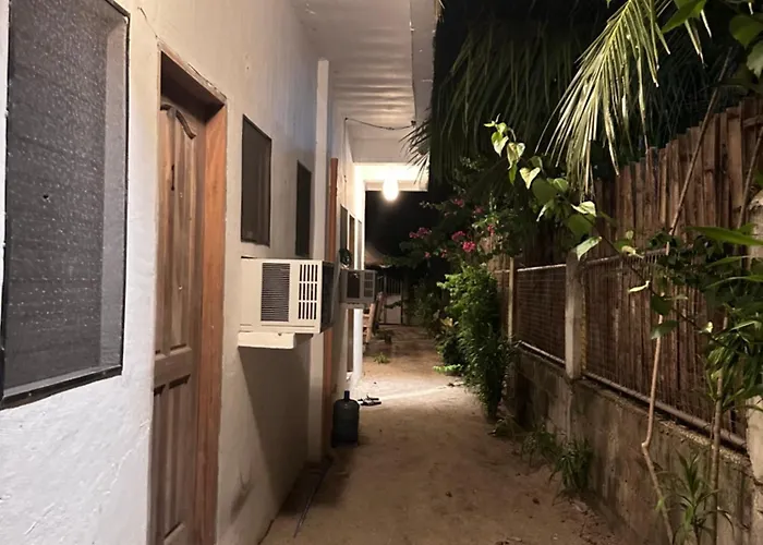 호스텔 Lionfish Backpackers Daanbantayan