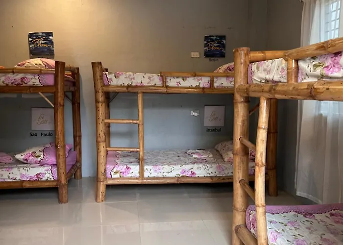 Lionfish Backpackers * Daanbantayan