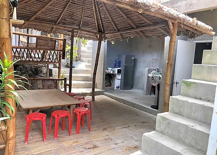 Lionfish Backpackers 호스텔 Daanbantayan